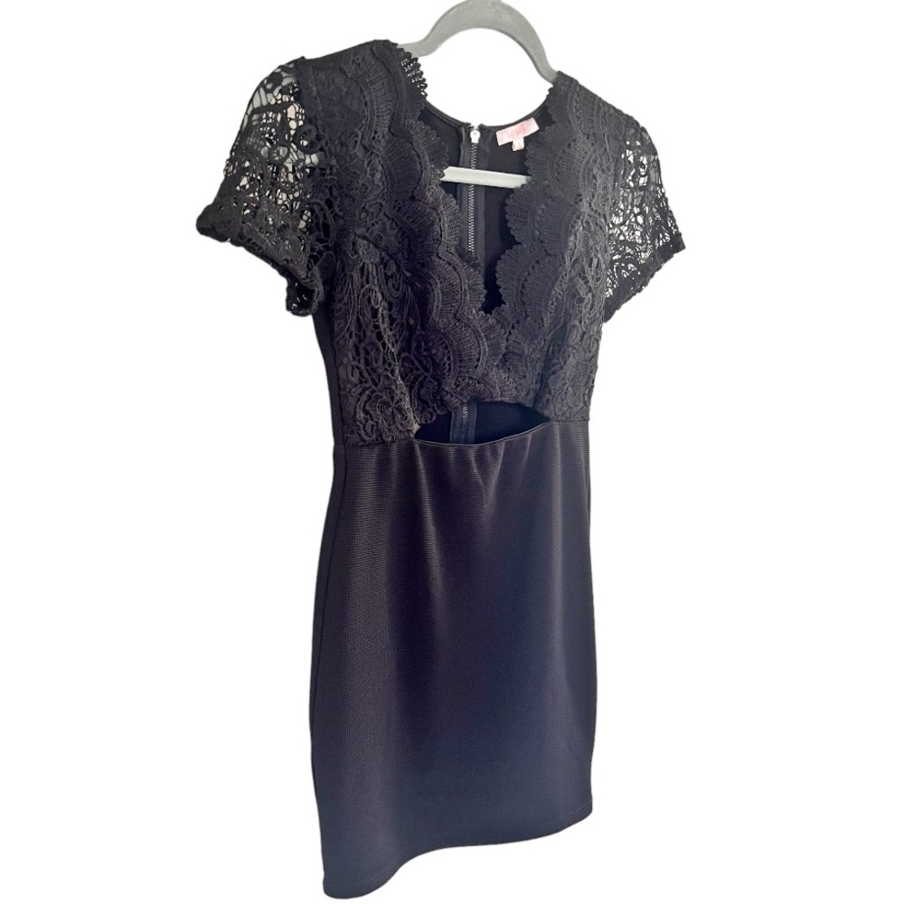 Luxxel Small Black Cut Out Lace Dress - Picture 12 of 13
